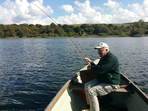 attention à la main sur la manivelle !
